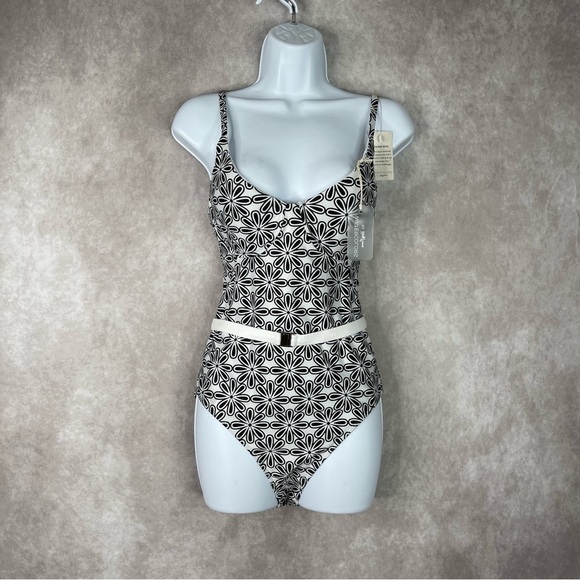 Kenny Flowers The Pedregal Blanco One Piece Women's NWT - Picture 6 of 10